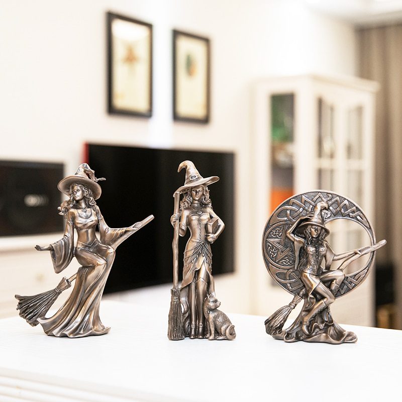 Mgt nordic modern minimalist, personality witch statue