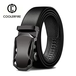 Metal Luxury Men’s Belt: High-quality leather, automatic buckle. Perfect for business or casual, StrapZDP001.