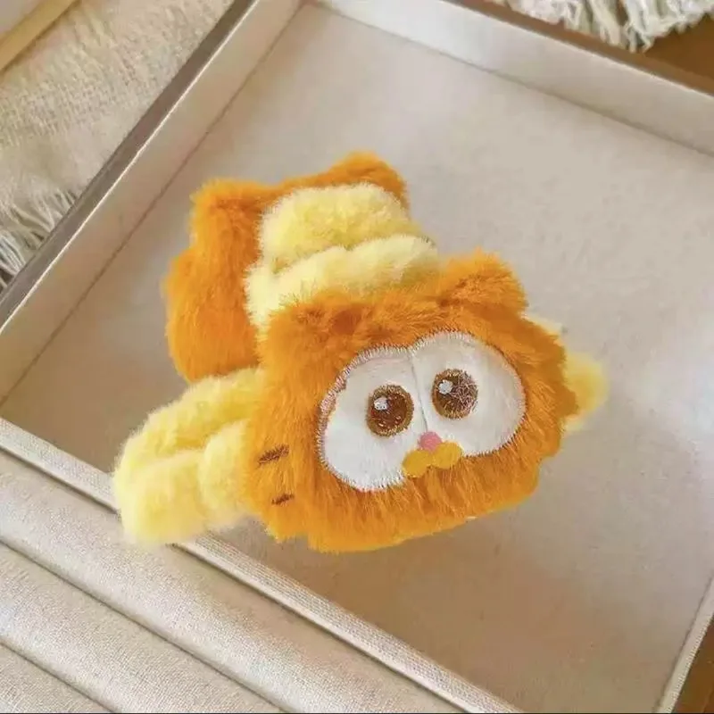 קליפס שיער חמוד של גארפילד עם דמויות אהובות