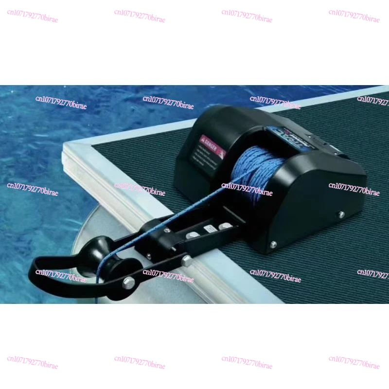 מנשא עוגן חשמלי לסירה בעיצוב מודרני