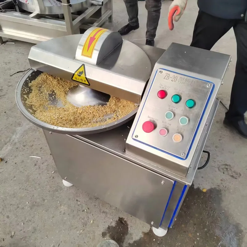 קוצץ ירקות מקצועי 40L במטבח