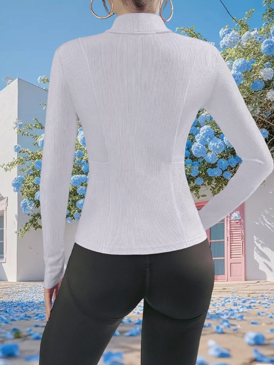 ז'קט אופנתי עם צווארון גבוה