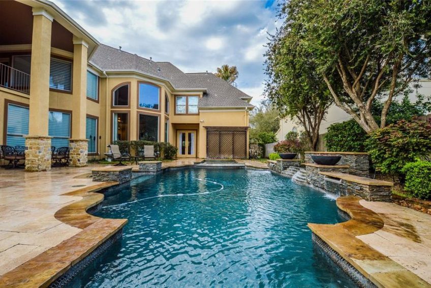 Kristen Manz – Greater Houston Living Team