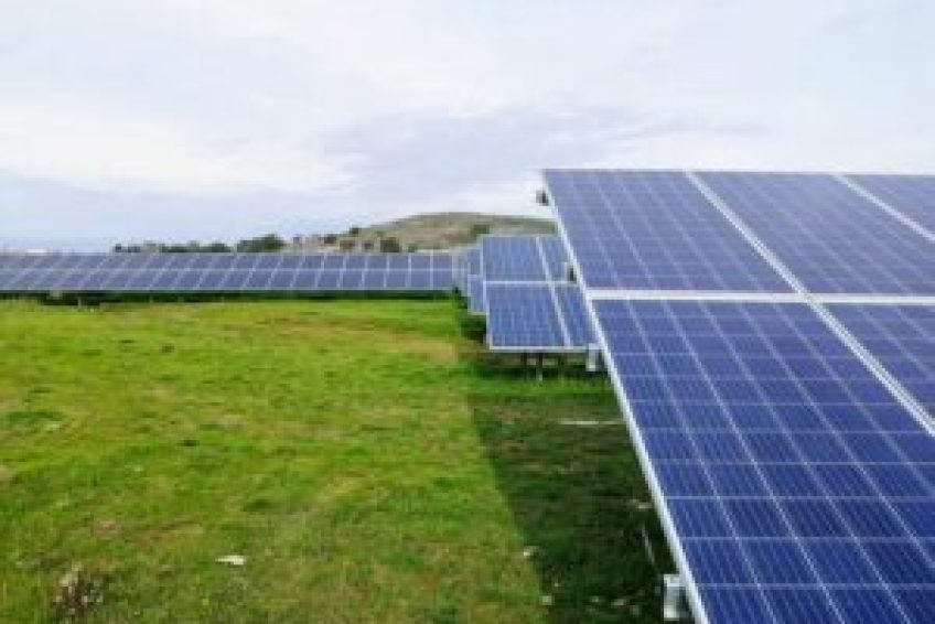 Roscoe solar panel installation